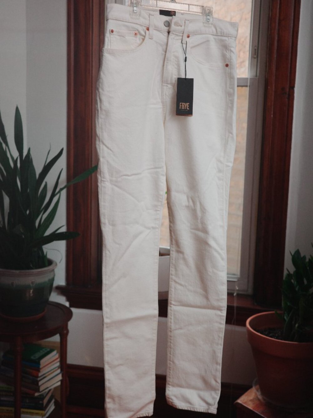 Frye Walker Slim Fit Straight Leg White Jeans 30